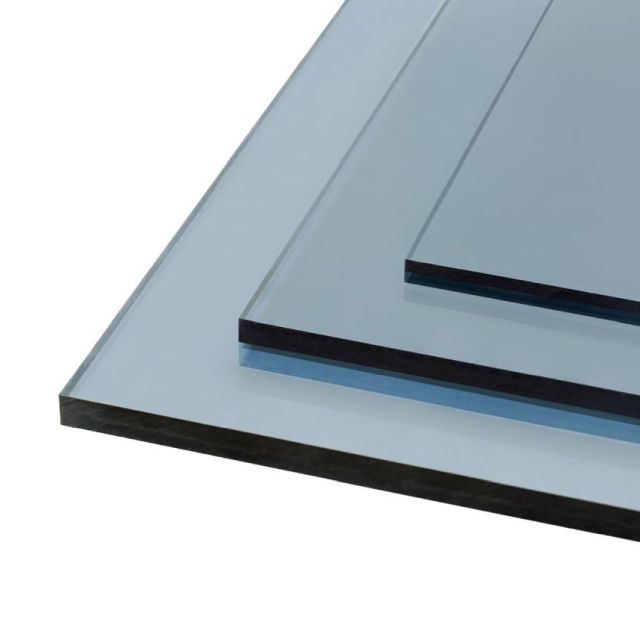 Monolītais polikarbonāts (PC)