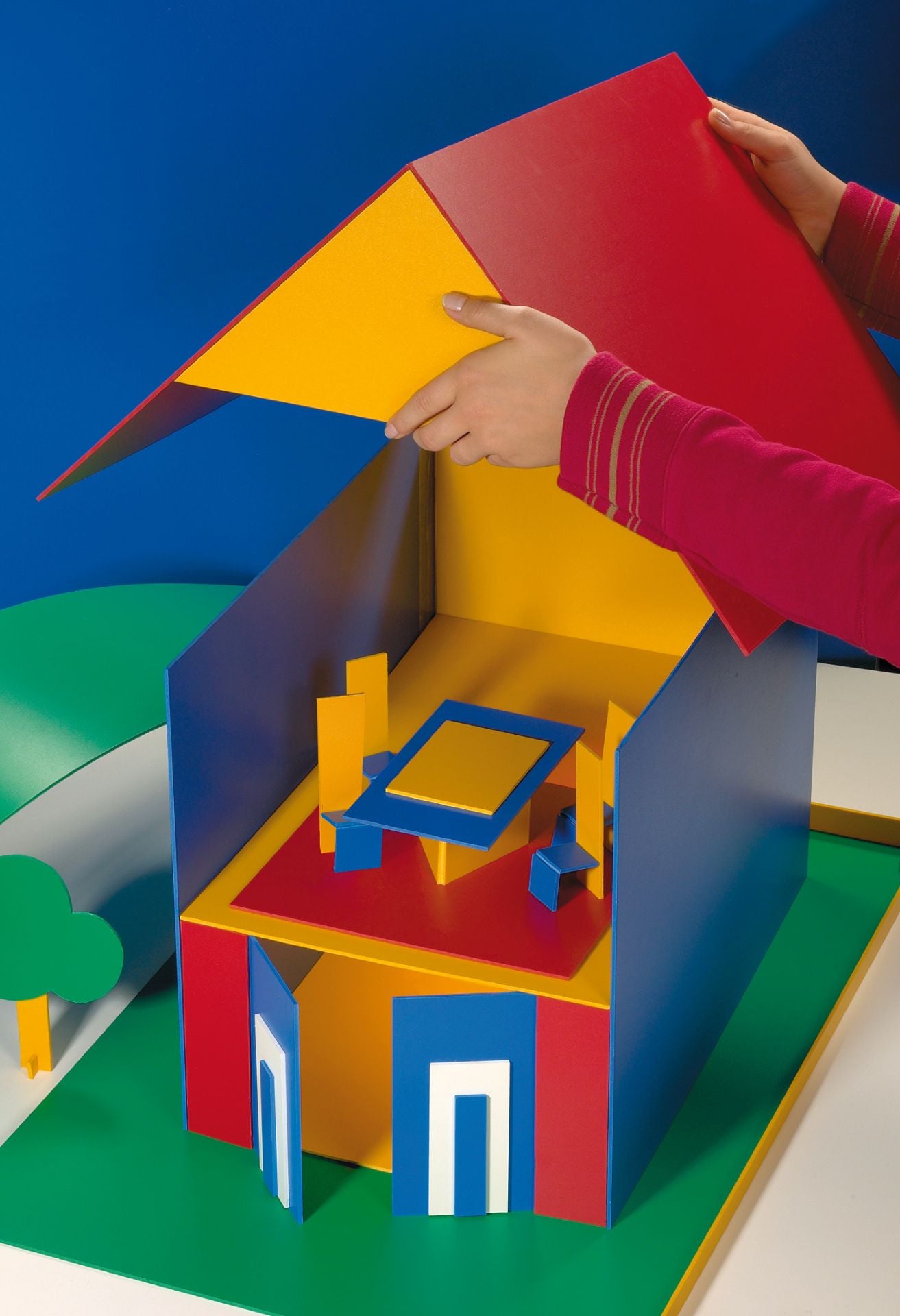 Įvairių spalvų „Hobbycolor“ gaminiai, pagaminti iš 3 mm PVC